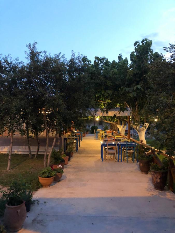 Gregory'S Village بلاتي المظهر الخارجي الصورة